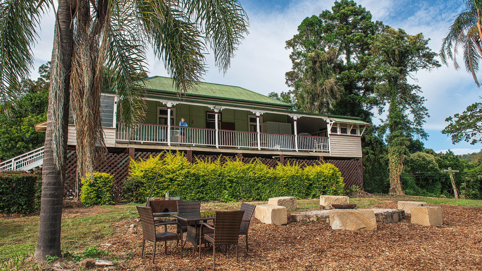 Cedar Glen Scenic Rim Accommodation Dairy Cottage.jpg<br />
Cedar Glen Scenic Rim Accommodation Stinson Cottage.jpg<br />
Cedar Glen Scenic Rim Accommodation The Homestead.jpg